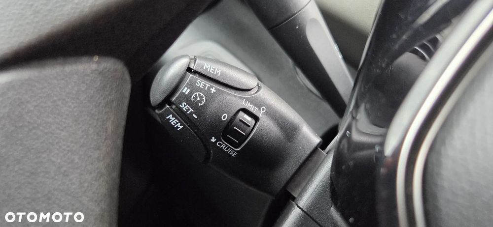Peugeot Rifter 1.5 BlueHDI Active - 27