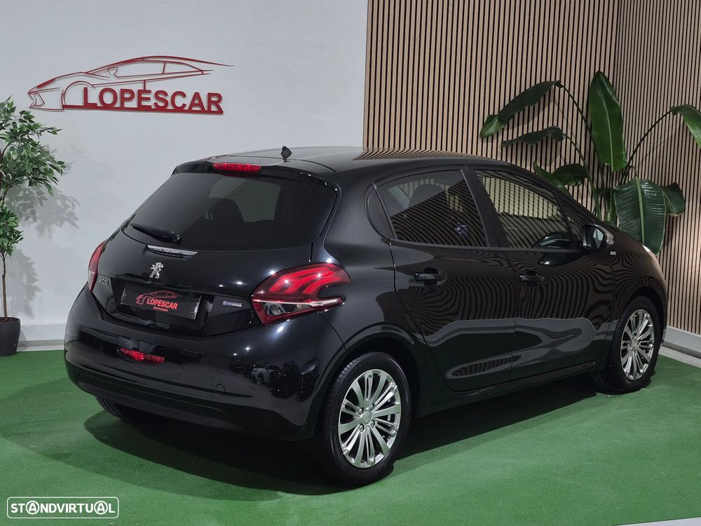 Peugeot 208 1.2 PureTech Style - 4