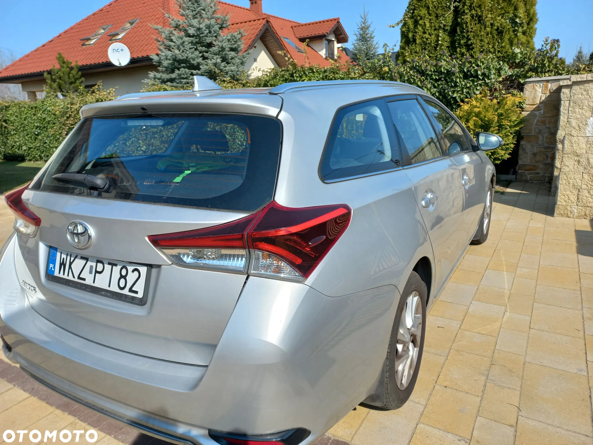 Toyota Auris 1.6 Comfort - 4