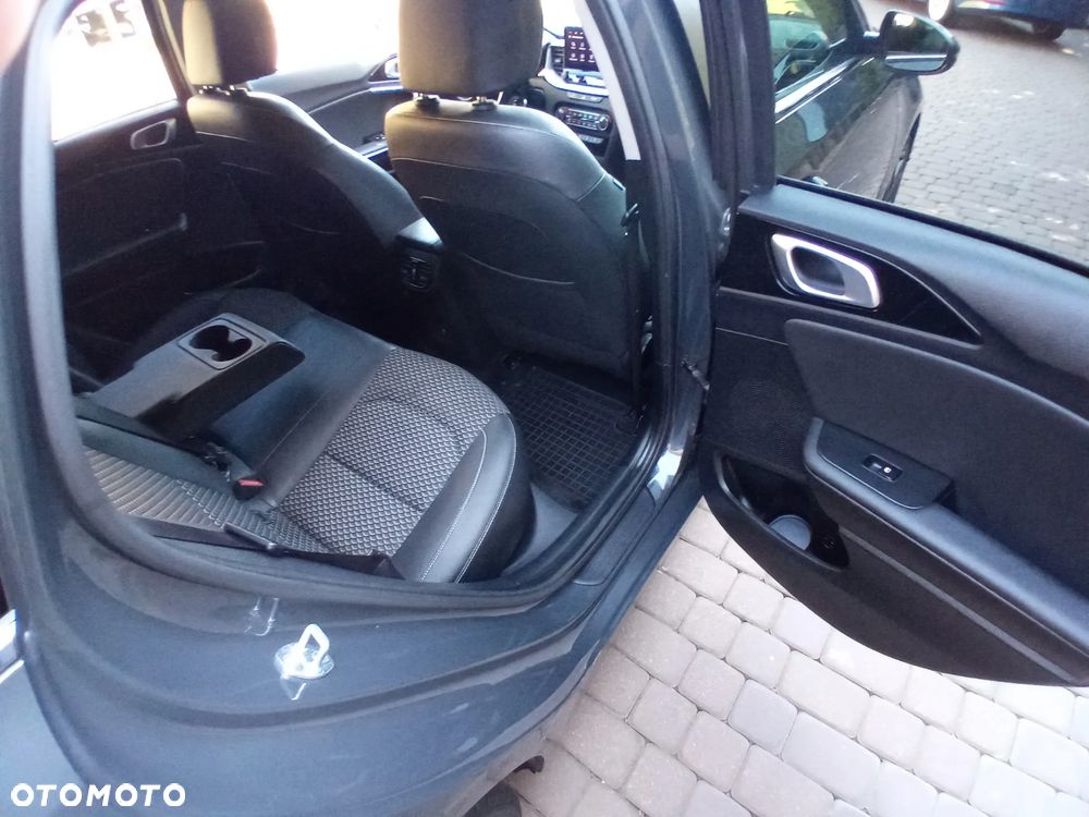 Kia Ceed 1.5 T-GDI L Business Line Plus - 29