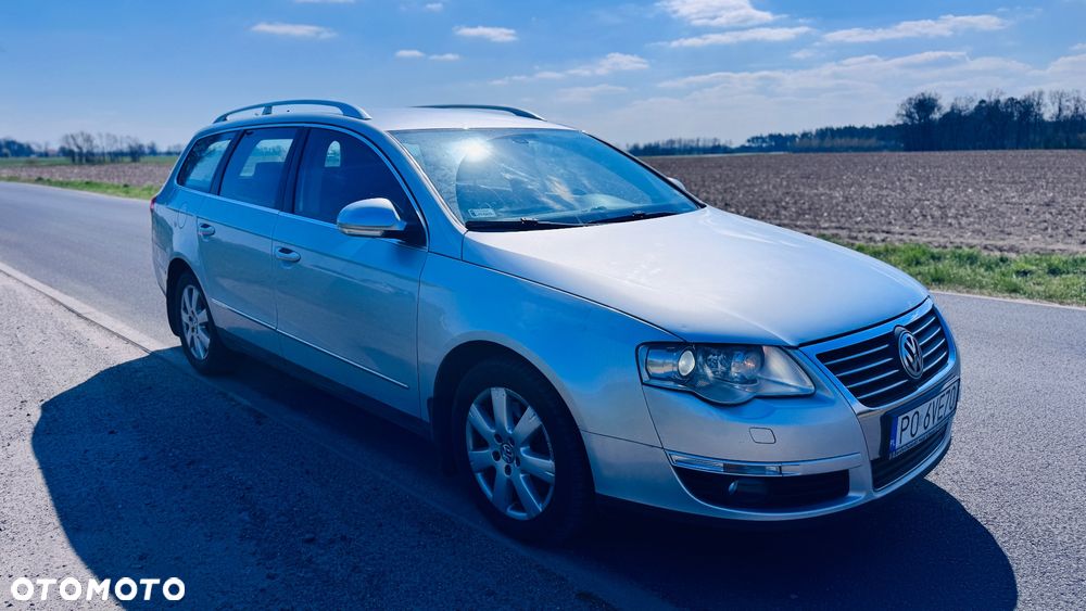 Volkswagen Passat - 25