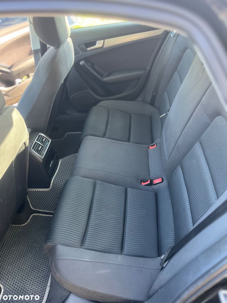 Audi A4 Limousine - 6