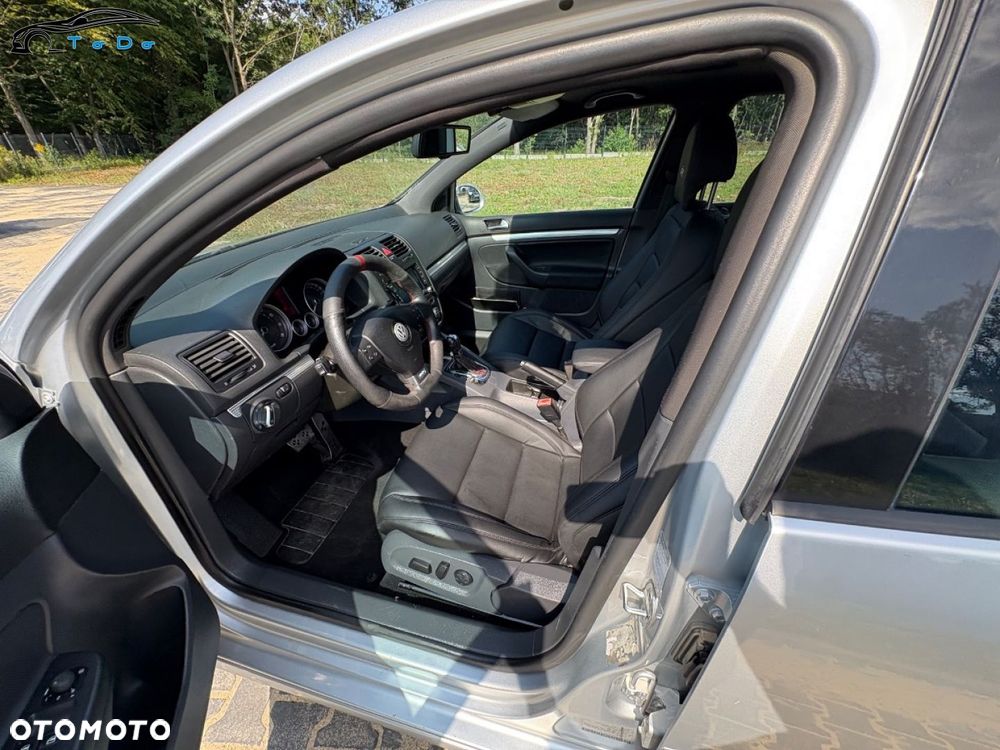 Volkswagen Golf R32 4Motion DSG - 24