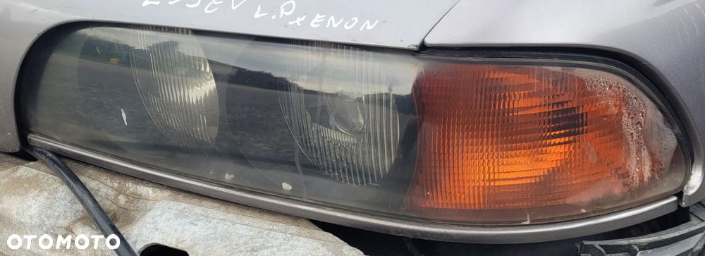 LAMPA LEWY PRZÓD PRZEDNIA BMW E39 EUROPA XENON SEDAN KOMBI C88 - 2
