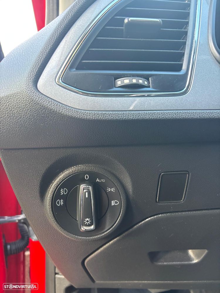 SEAT Leon 2.0 TDI DPF FR - 20