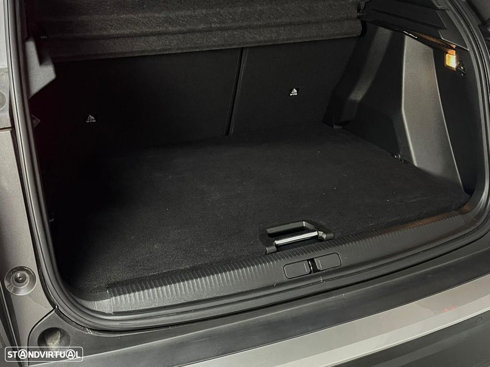 Peugeot 2008 1.2 PureTech GT Line EAT8 - 27