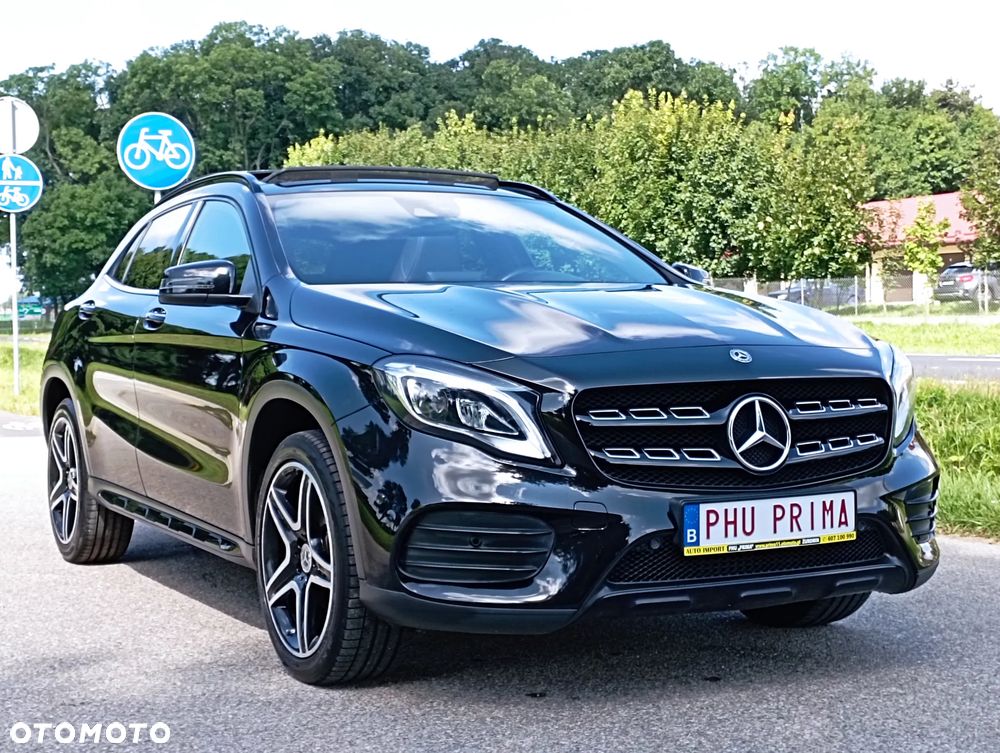 Mercedes-Benz GLA - 14