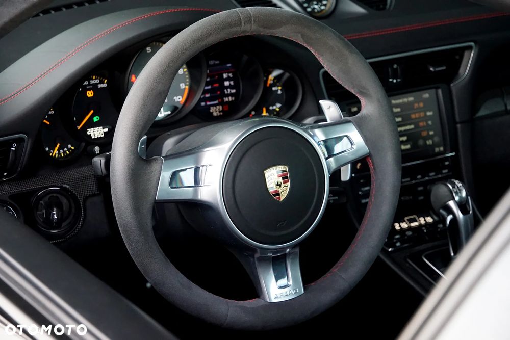 Porsche 911 GT3 - 28
