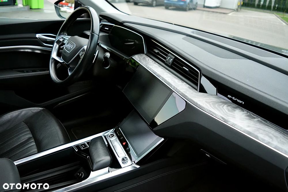 Audi e-tron 55 Quattro Advanced - 6