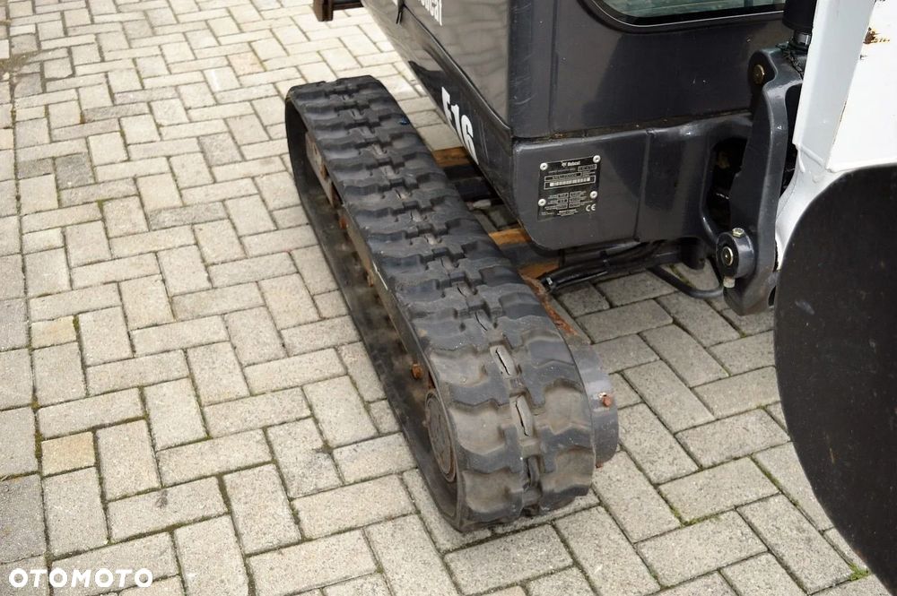 Bobcat E16 - 4