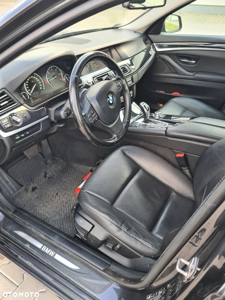 BMW Seria 5 535d xDrive - 8