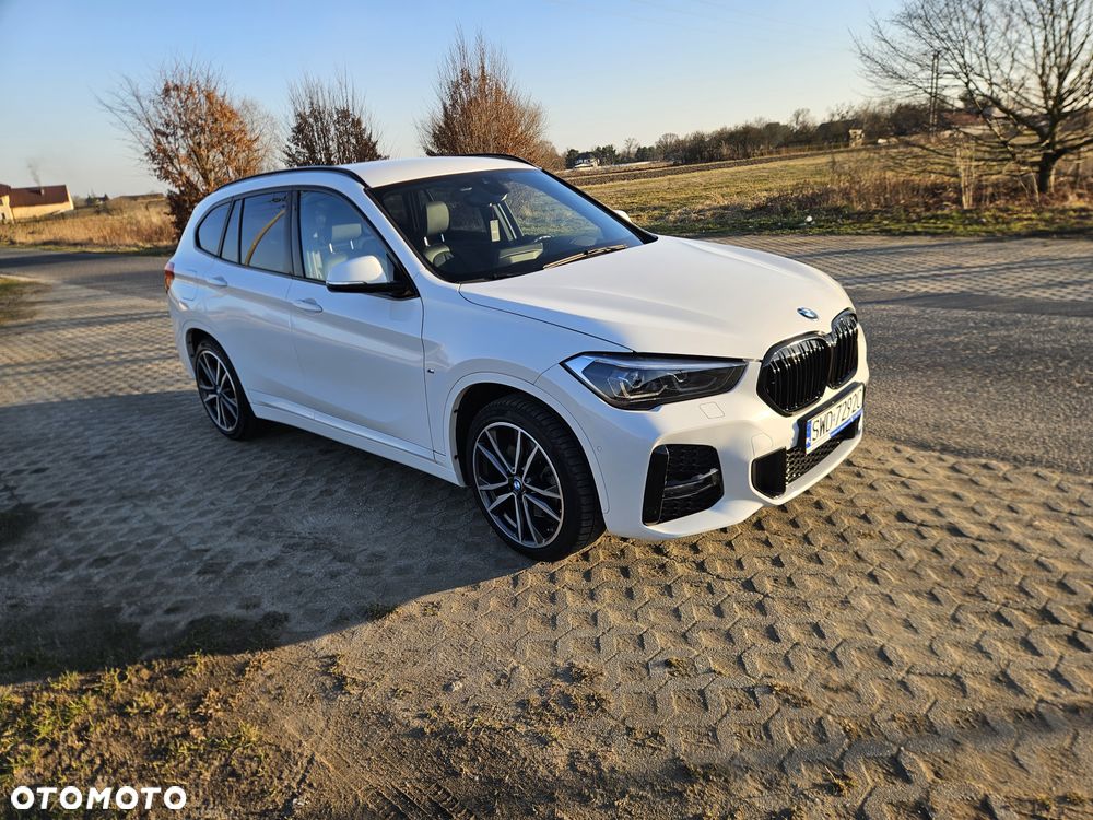 BMW X1 xDrive20i Sport Line sport - 6