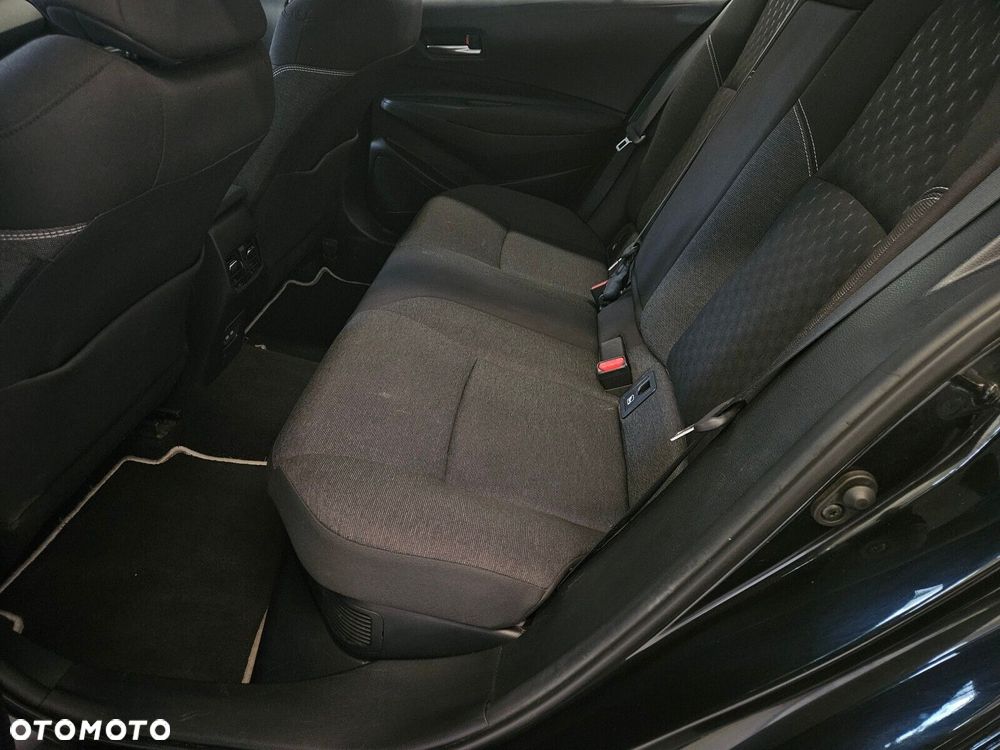 Toyota Corolla - 8