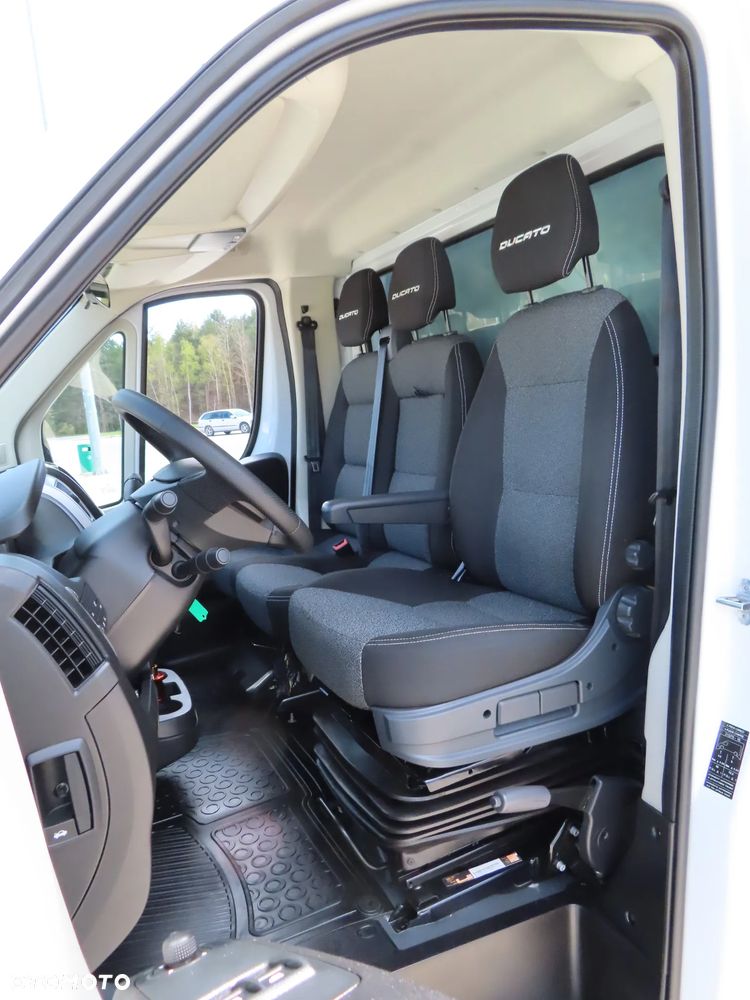 Fiat Ducato seria 7 MAXI L4 2.3 MultiJet II 180 KM POWER FIRANA 10 E.Palet Skrzynia Plandeka 4916 mm Dł. WZMCNIANY Rozstaw Osi 4035 mm, DMC 3500 Kg, Ładowność 1180 Kg, FULL Opcja Wyposażenia, Android Auto/Carplay, Stan Wizualny I Techniczny NOWY Tak Jak Z Taśmy Produkcyjnej Gotowy Dostępny OKAZJA POLECAM - 35
