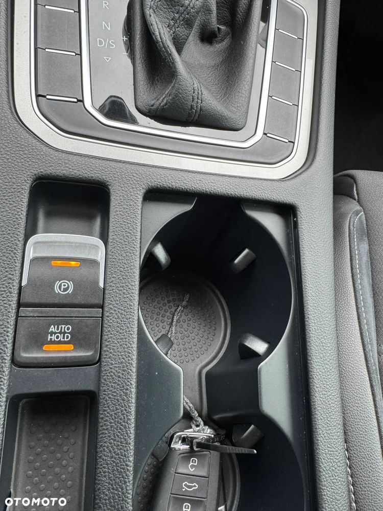 Volkswagen Passat Alltrack 2.0 TDI SCR 4Motion DSG - 19