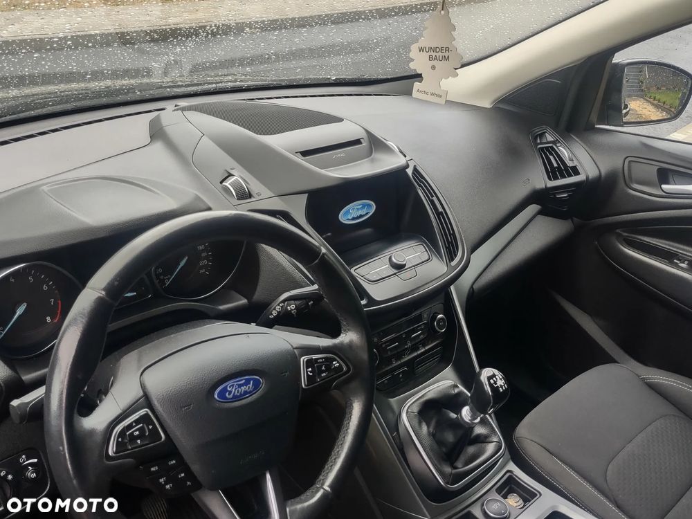 Ford Kuga 1.5 EcoBoost FWD Edition ASS GPF - 2