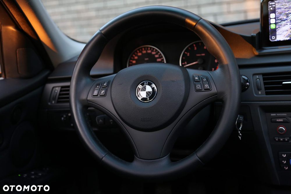 BMW Seria 3 - 26