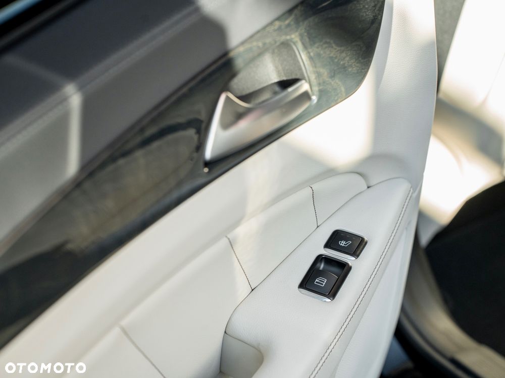 Mercedes-Benz CLS 500 4Matic BlueEFFICIENCY 7G-TRONIC Edition 1 - 28