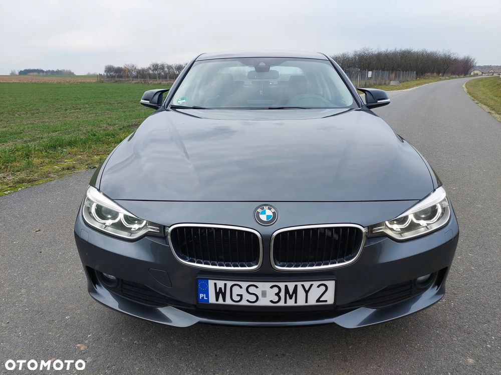 BMW Seria 3 318d Modern Line - 13