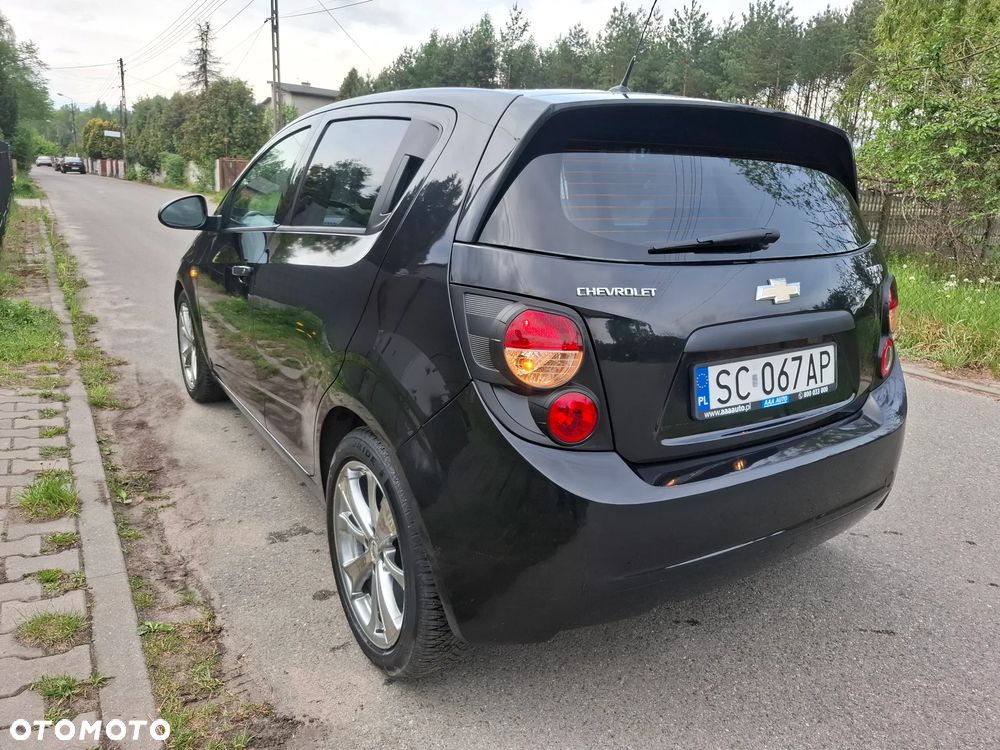 Chevrolet Aveo - 12