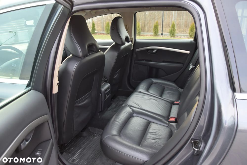 Volvo V70 2.5T Summum - 6
