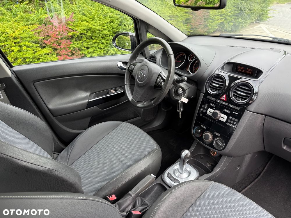 Opel Corsa 1.2 16V Cosmo EasyTronic - 6