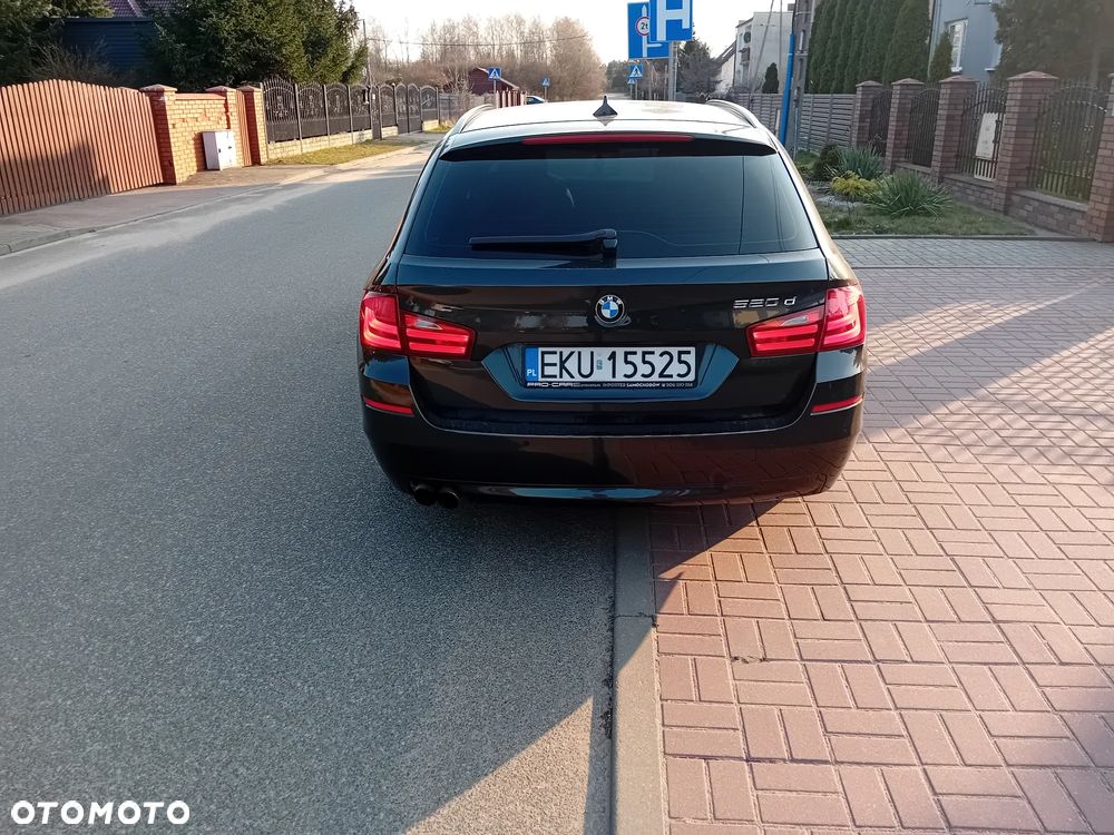 BMW Seria 5 520d - 6