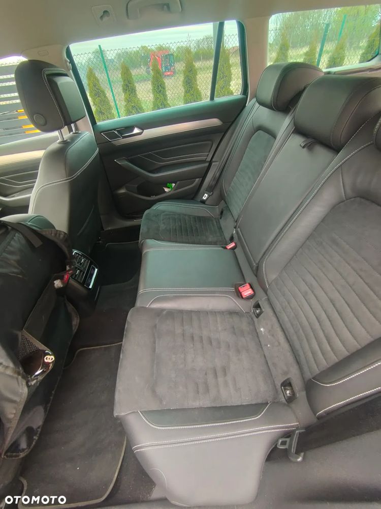 Volkswagen Passat 2.0 TSI OPF DSG Business - 11