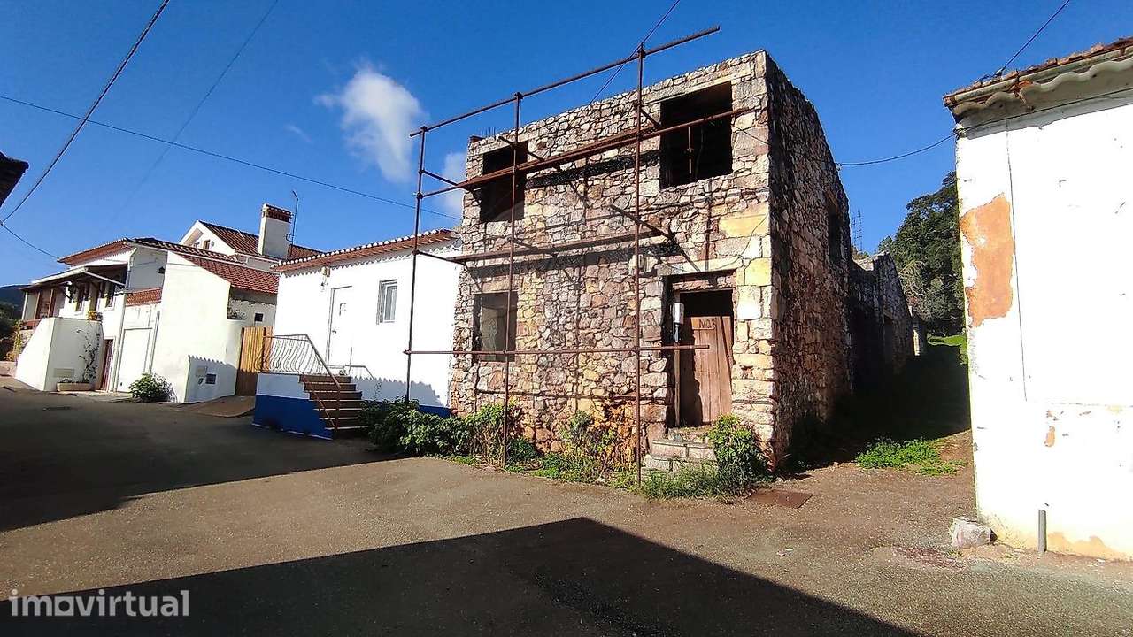 Moradia T2 para venda - Grande imagem: 2/23