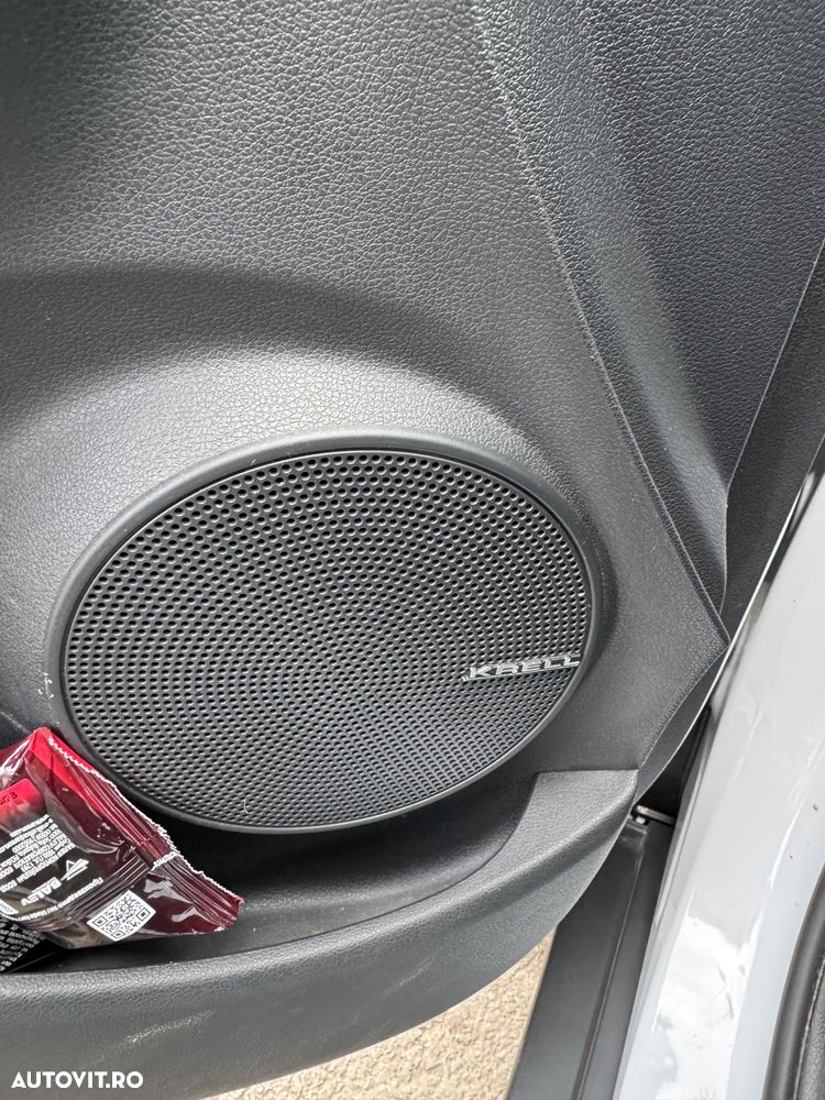 Hyundai KONA Premium - 10