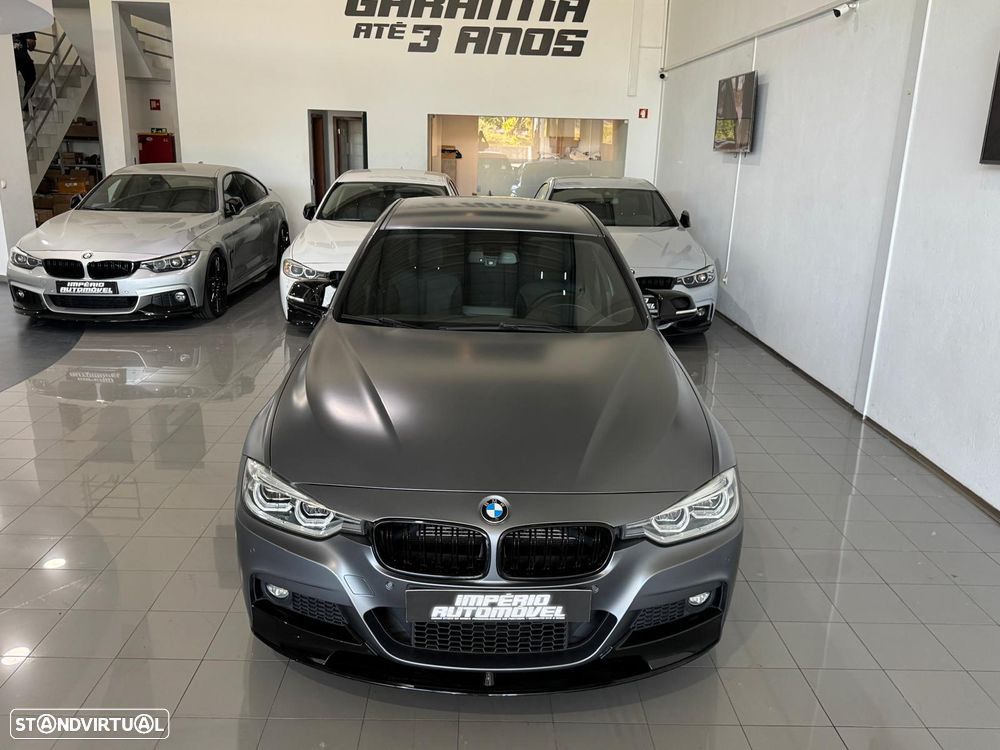 BMW 330 e iPerformance Pack M - 3