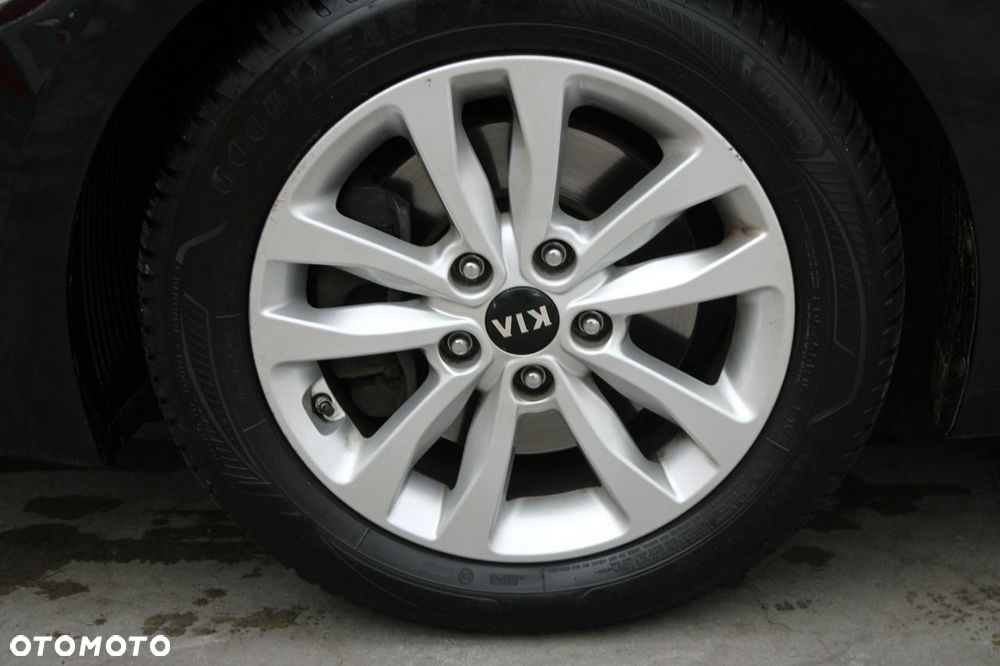 Kia Ceed 1.4 CVVT Dream-Team Edition - 33