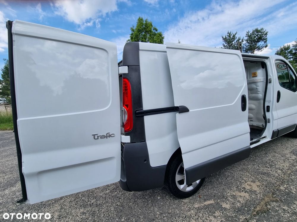 Renault Trafic - 19