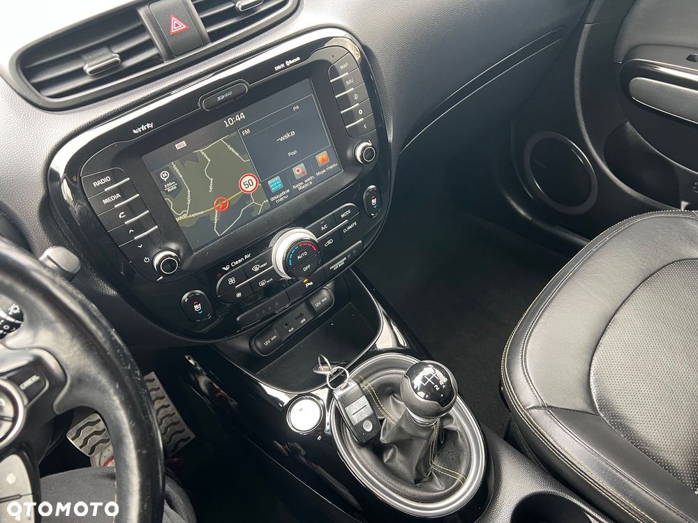 Kia Soul 1.6 CRDI XL - 24