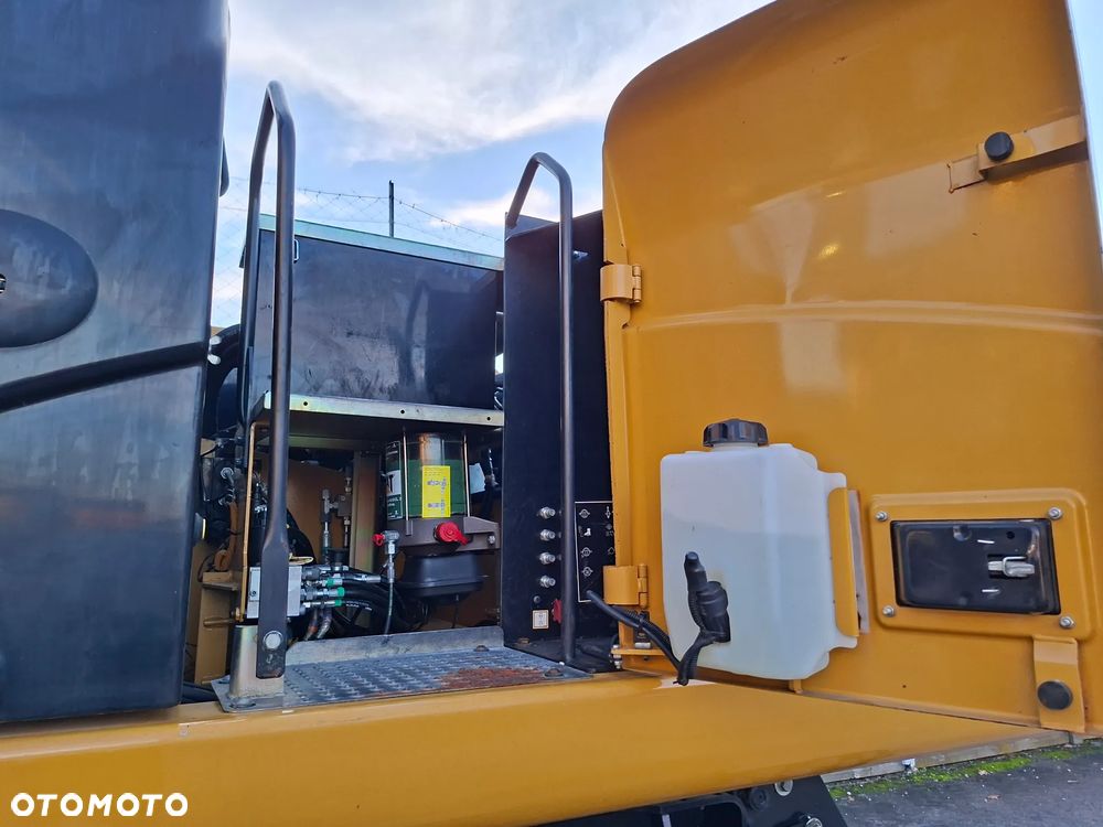 Caterpillar CAT M 322 D - 19