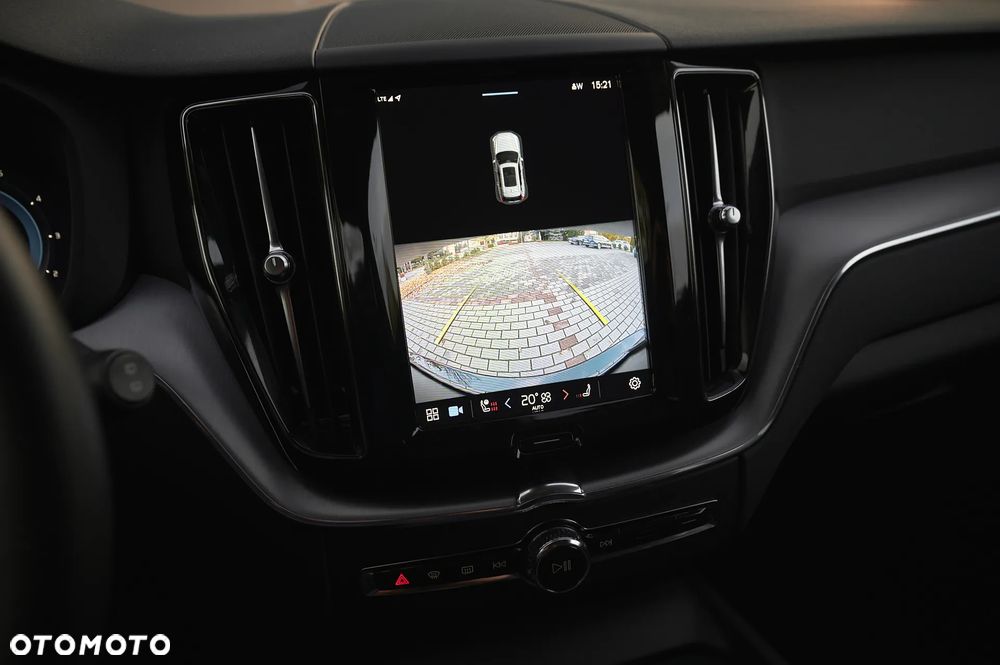 Volvo XC 60 D4 Momentum Pro - 35