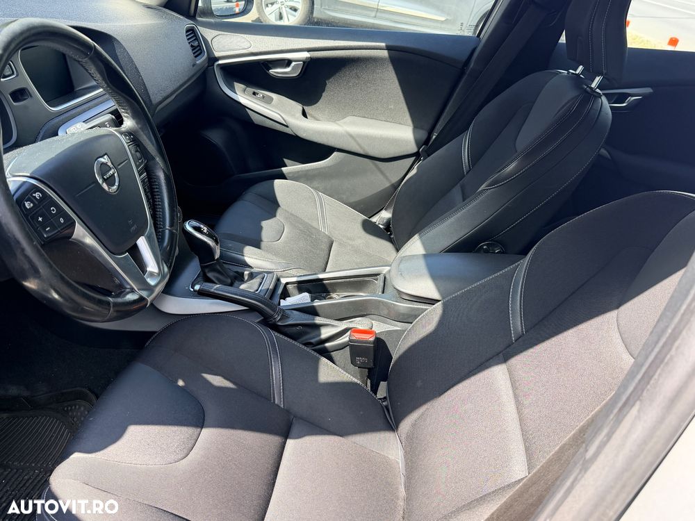 Volvo V40 D2 Aut. Momentum - 7