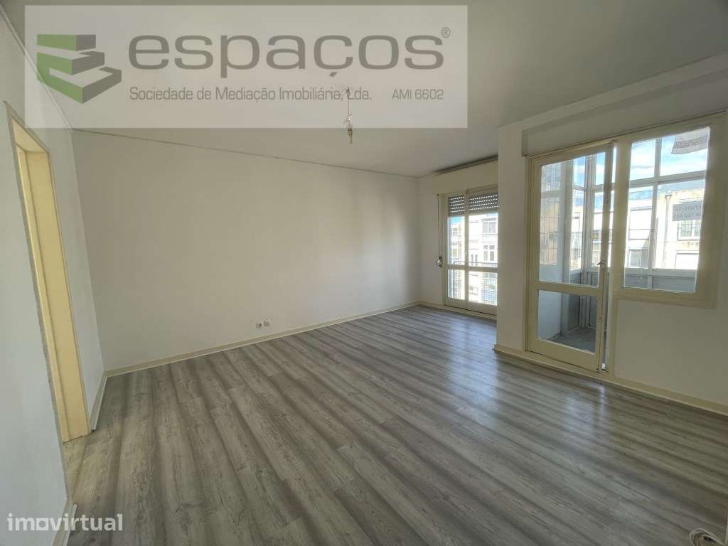 T3 Santo António dos Cavaleiros, Loures - Grande imagem: 4/13