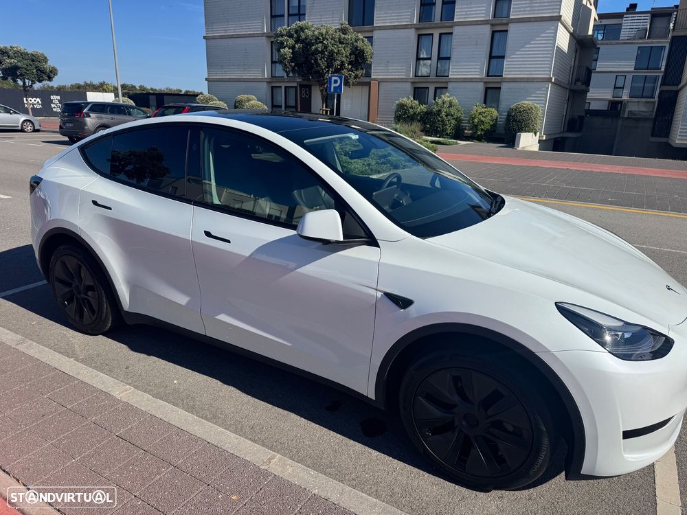 Tesla Model Y Long Range Tração Traseira - 3