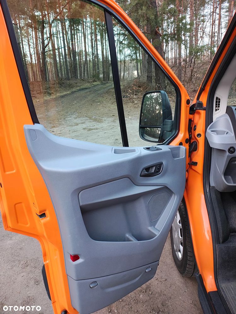 Ford Transit - 9