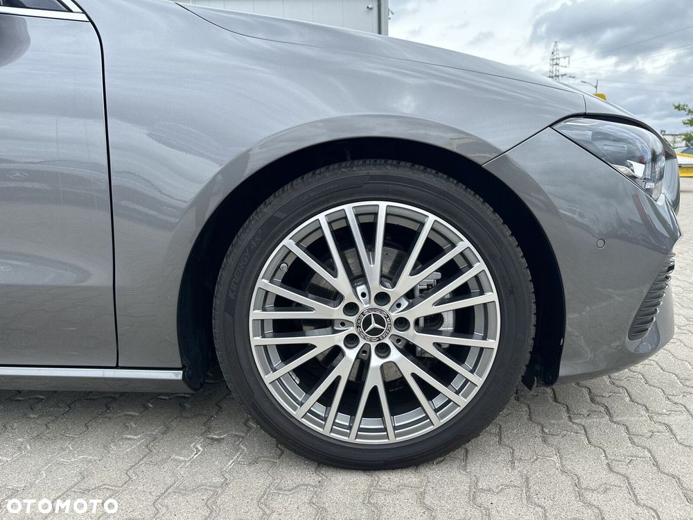 Mercedes-Benz CLA 180 Progressive 7G-DCT - 10