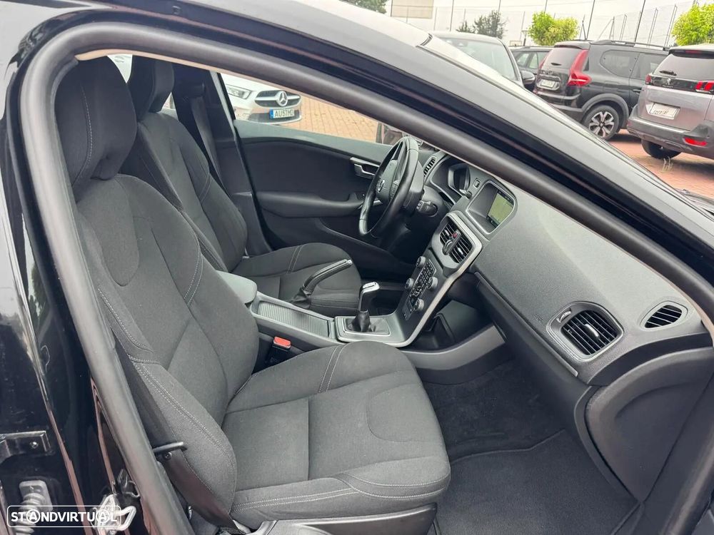 Volvo V40 2.0 D2 Kinetic - 18