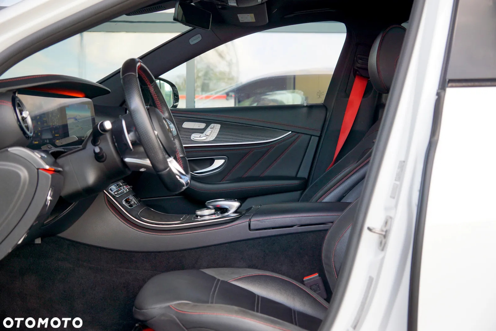 Mercedes-Benz Klasa E 53 AMG 4Matic AMG Speedshift 9G-MCT - 17