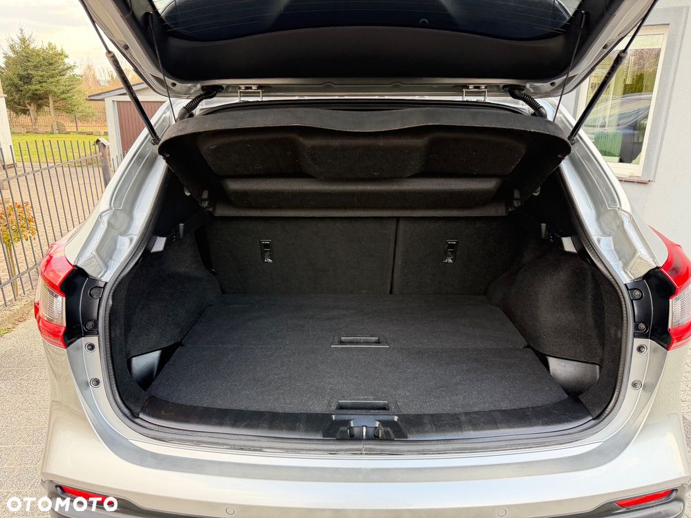 Nissan Qashqai 1.6 dCi Xtronic TEKNA+ - 13