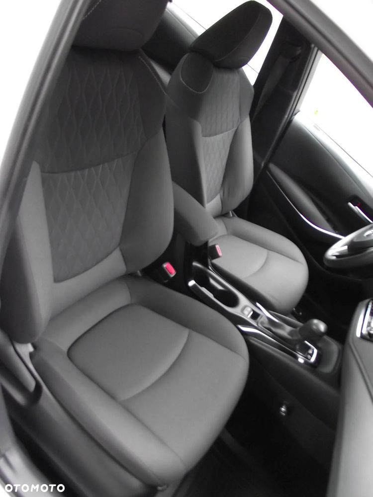 Toyota Corolla 1.8 Hybrid Active - 18