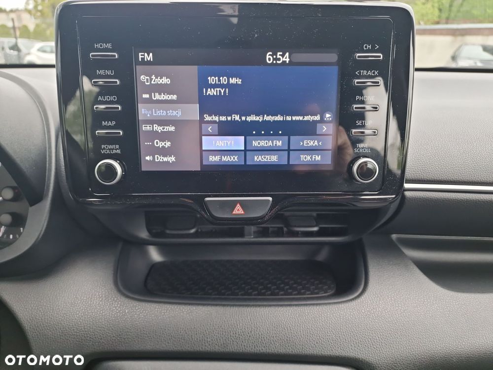 Toyota Yaris 1.5 Comfort CVT - 21