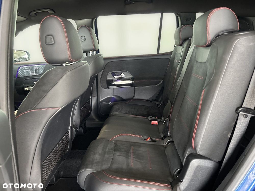 Mercedes-Benz GLB - 24