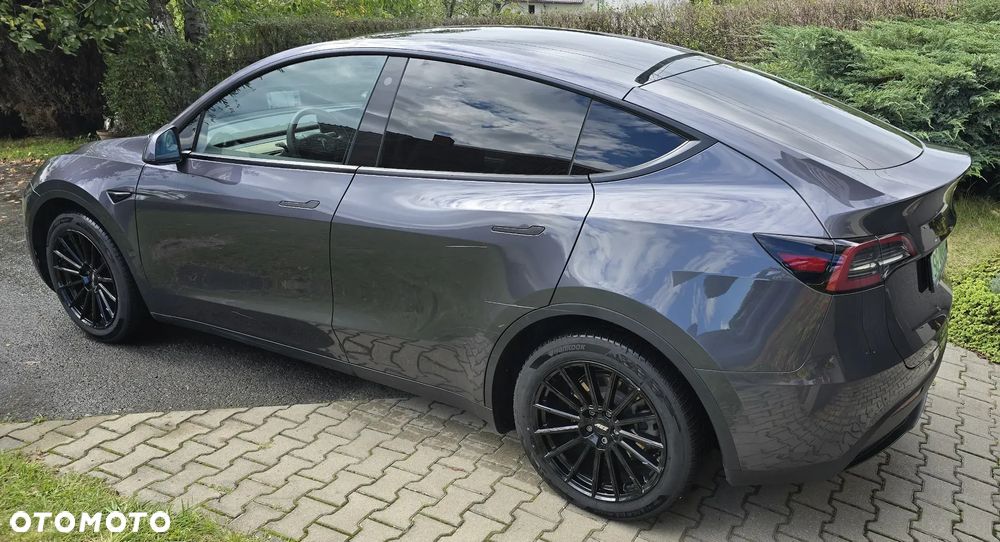 Tesla Y Model Long Range Dual Motor AWD - 10