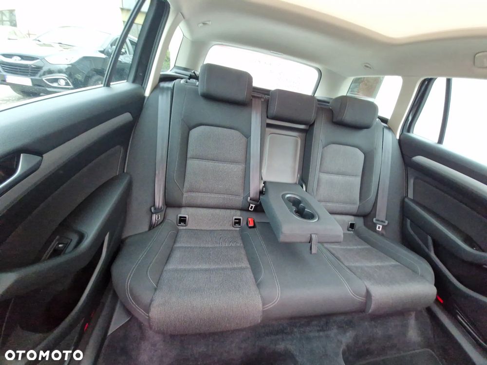 Volkswagen Passat 2.0 TDI BMT Highline DSG7 - 23