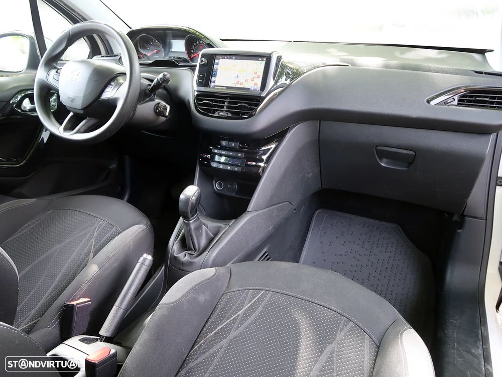 Peugeot 208 1.4 HDI Business - 10